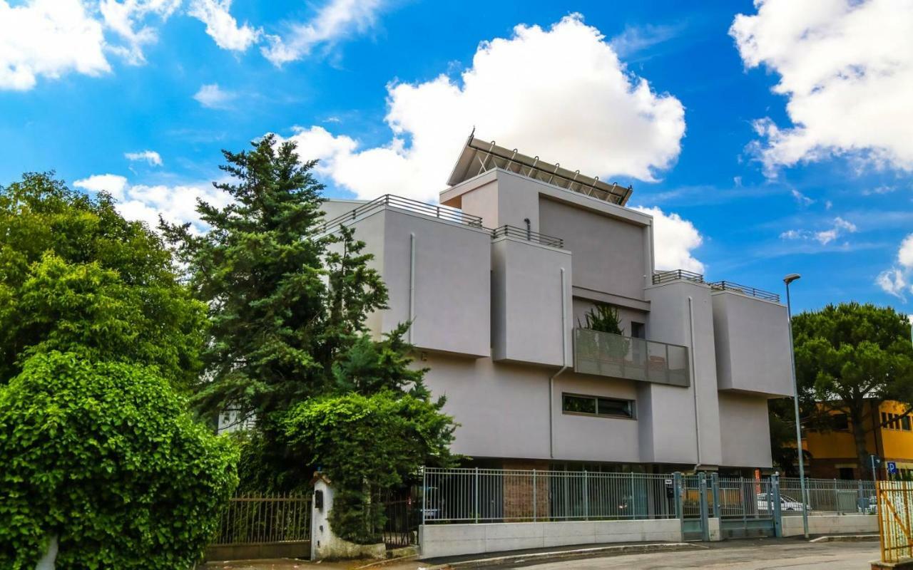 B&B Warmup Grosseto - Parcheggio Incluso Nella Corte Interna Kültér fotó